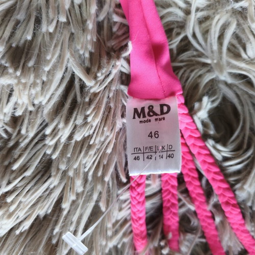 Floral Bikini Top M&D like new, intense pink with braids
