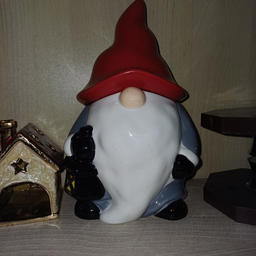 Gnome decorative with storage space, new