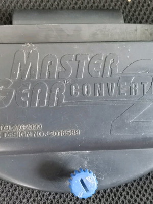 SEGA GG GAME GEAR (MASTER GEAR 2) (MASTER SYSTEM TO GAME GEAR CONVERTER )