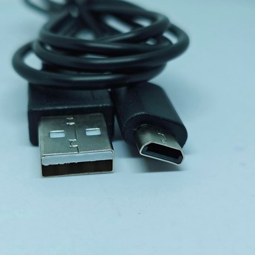 USB charging cable for Game Boy Advance SP and Nintendo DS like new