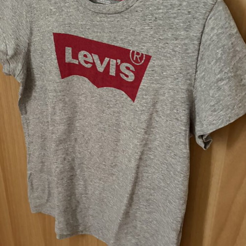 Levi's T-shirt size L gray like new