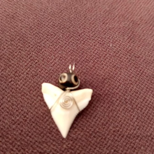 Small pendant tooth with evil eye, new