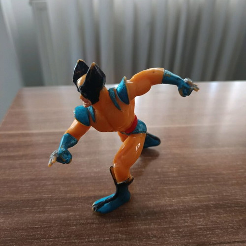 Wolverine Marvel figure used, 10cm height with Marvel stamp