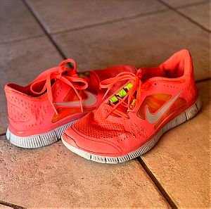 Nike running shoes no 38