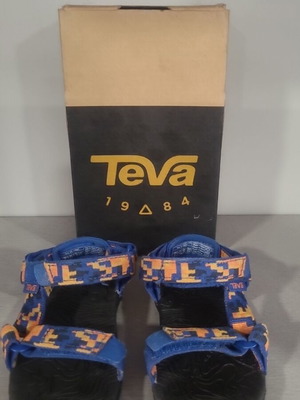 Teva size 21