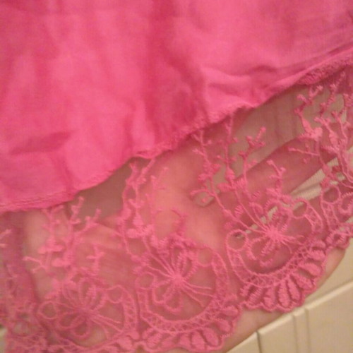 Strapless dress used, fuchsia, one size with lace trim