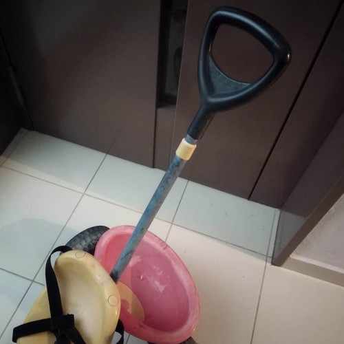 Tricycle for small child used with assist handle and basket
