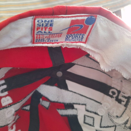 Chicago Bulls 1990 Cap with Nikos Galis Autograph like new