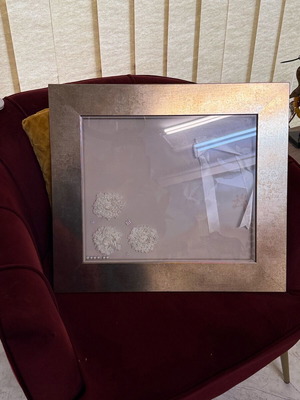 Handmade wedding stefanochiki with Royal Gallery frame like new