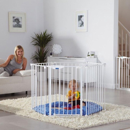 Hexagonal Baby Playpen with Mat like new, metal and plastic