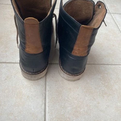 Leather men's ankle boots size 44 like new, black