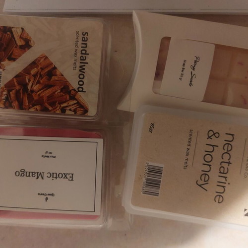 Wax melts pack of 4, various scents, new