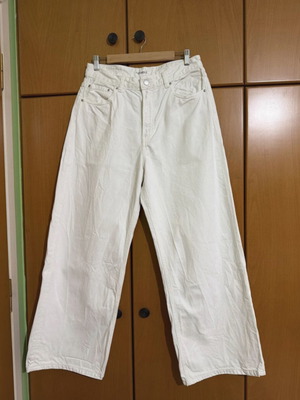 Λευκό τζιν παντελόνι baggy Pull & Bear σαν καινούργιο, μέγεθος L