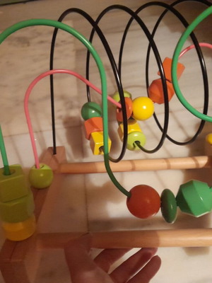 Ξύλινος λαβύρινθος με χάντρες Ikea σαν καινούργιο για κινητικότητα βρεφών