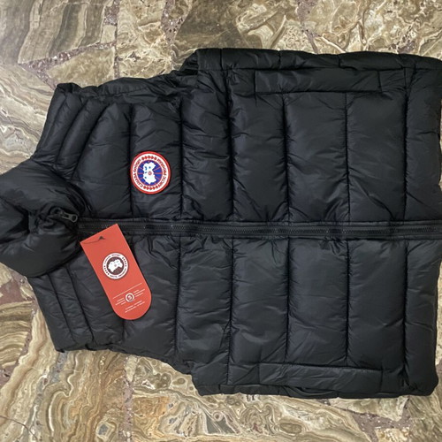 Canada Goose vest new, size M, black