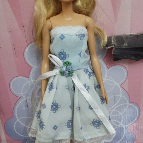 Barbie dolls, pack of 6