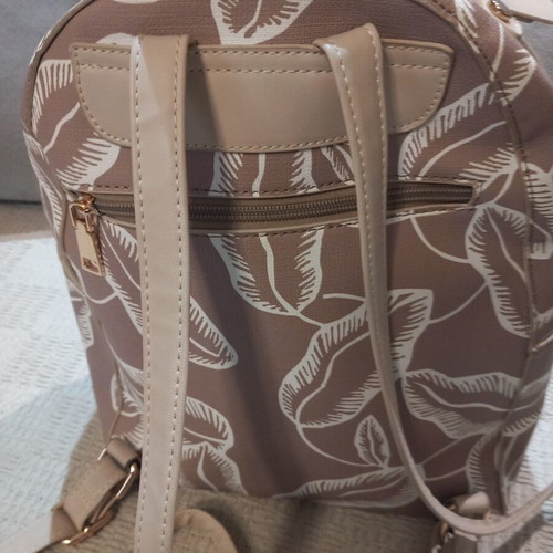 Fragola backpack medium size used, dark beige with white details