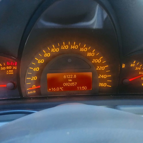 Mercedes-Benz C200 Kompressor Coupe used, 93,000km, silver