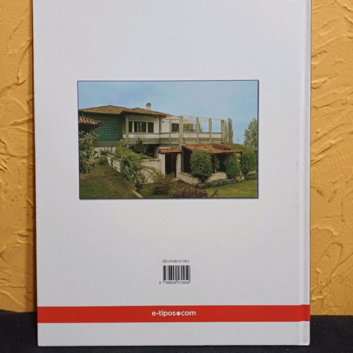 Book Exochika Spitia Stin Ypaithro like new