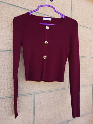 Pink Woman long-sleeve crop top, red, size S