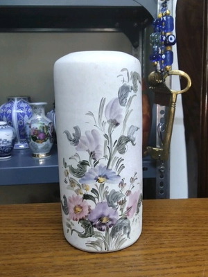 Decorative Tabletop Clay Vase with Flower Design like new
