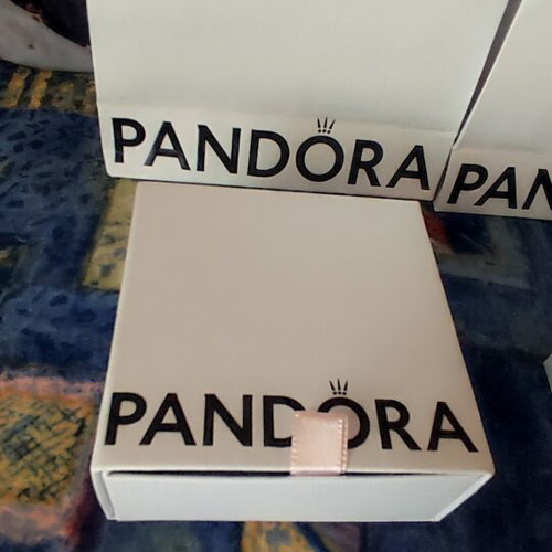 Pandora boxes and bags like new, set of 3 boxes and 3 bags