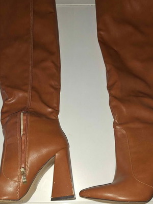 Tan boots made of faux leather like new, size 40
