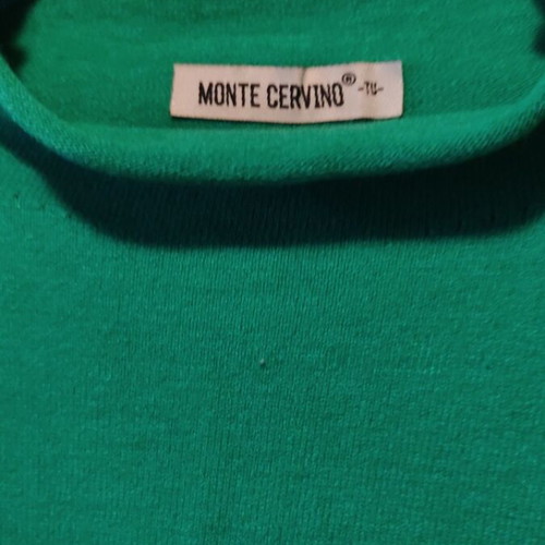 Lightweight green pullover like new, slim fit, chest 90cm
