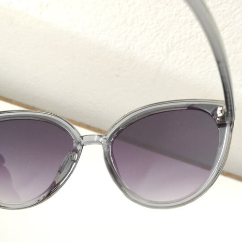 Cat Eye Sunglasses like new