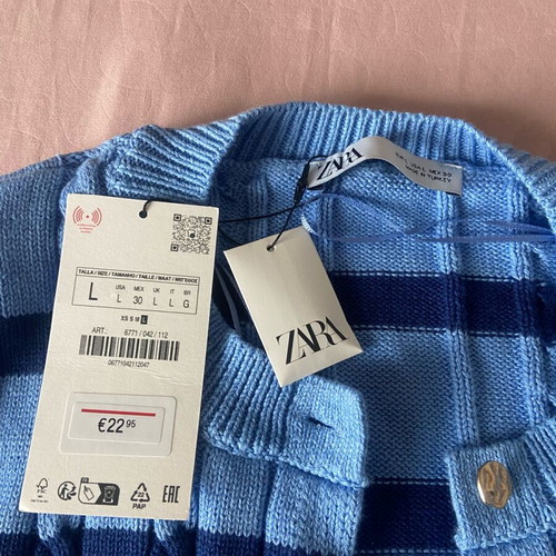 Zara knitted cardigan vest new with tags, size L