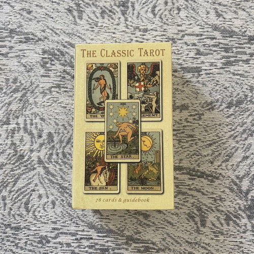 Classic Tarot Cards with Guidebook new