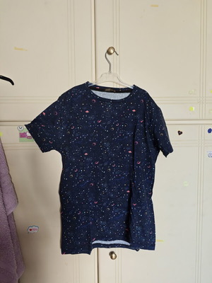 Short Sleeve T-shirt with Constellation and Planets Design like new, size M