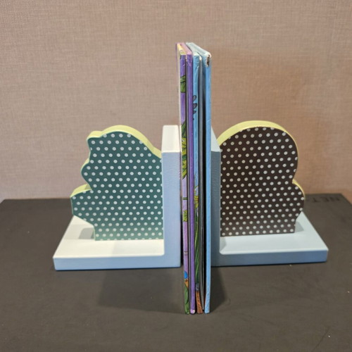 Mamas & Papas bookends like new