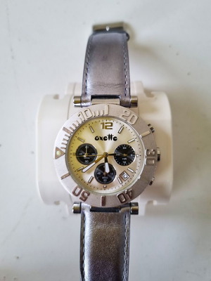 Ρολόι γυναικείο Oxette χρονογράφος σαν καινούργιο, ασημί