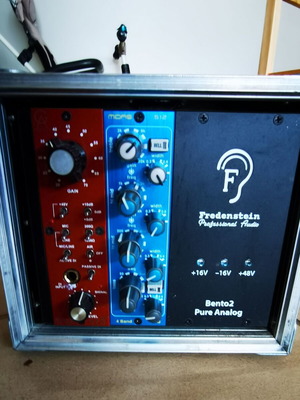 Rack unit with preamplifier and equalizer in excellent condition
