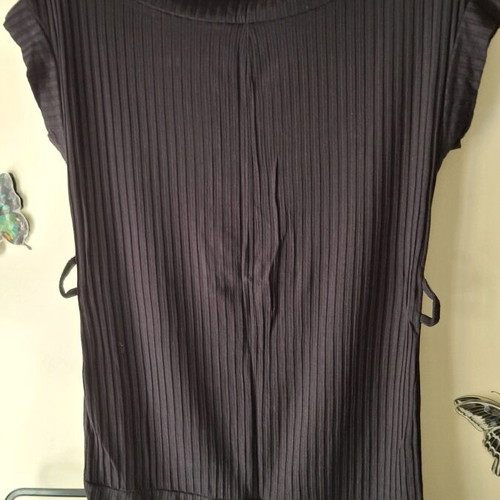 Women's rib t-shirt black like new, size S/M