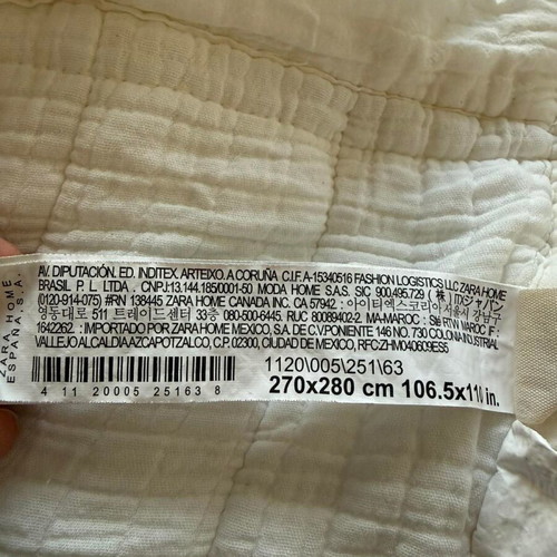 Zara Home quilt 270 x 280 like new, 100% polyester