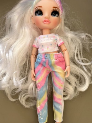 Rainbow High Colour & Create doll like new