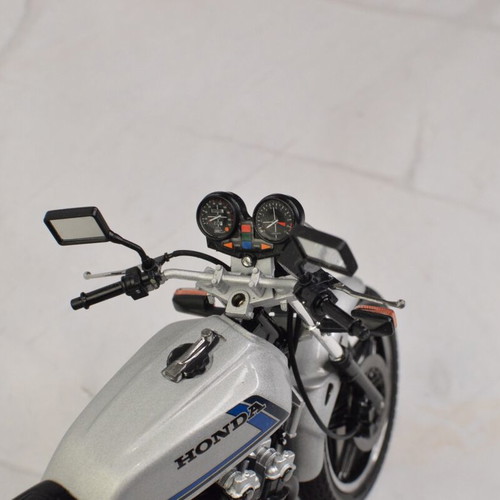 Honda CB750F Custom Tuned Tamiya 1:12 Model New