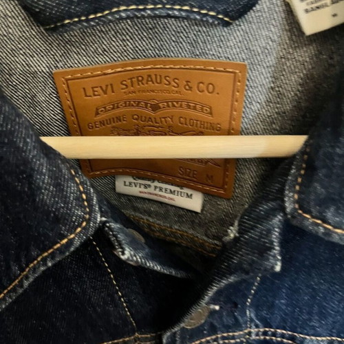 Levi's Premium Trucker Jacket new, dark wash, size M