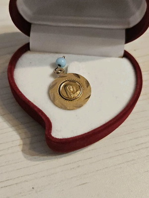 Φυλαχτό από χρυσό 14Κ vintage σαν καινούργιο, βάρος 2,15 γρ.