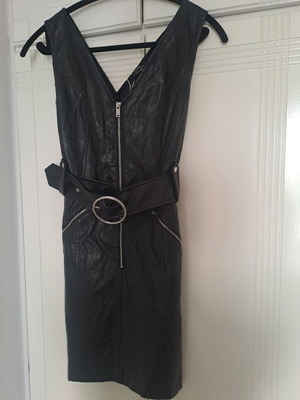 Bershka leather dress black like new with silver details mini