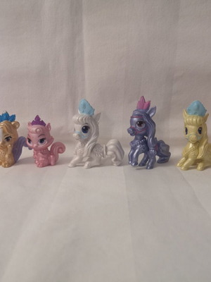 Animal figures used, pack of 7 pieces