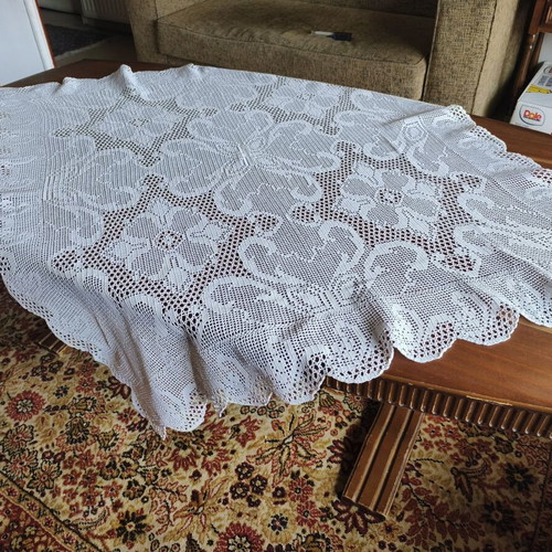 Handmade tablecloth like new