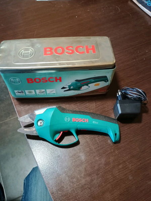 Επαναφορτιζόμενο ψαλίδι Bosch σαν καινούργιο