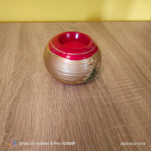 Jumbo Christmas base for tealight candle holder like new