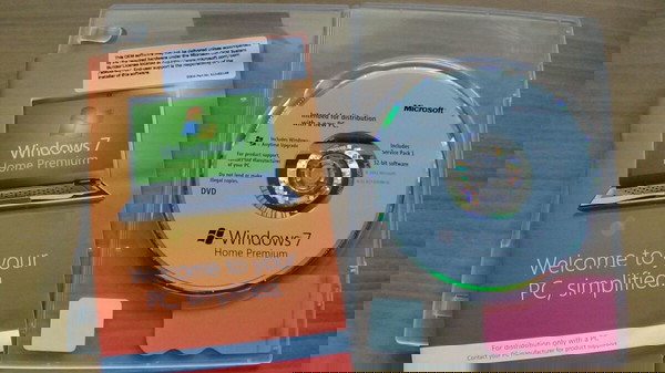 Αυθεντικό CD Microsoft Windows 7 Home Premium SP1 32-bit Eng