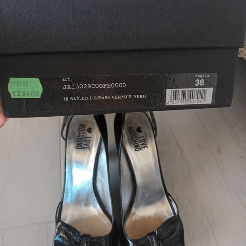 Love Moschino patent leather pumps like new, size 36, black