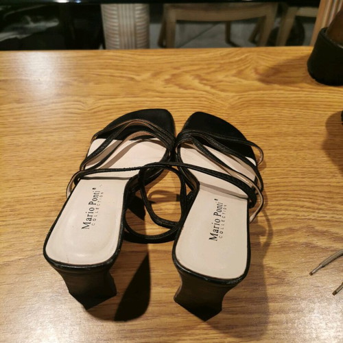 Leather black sandals used, size 36, missing heel cap