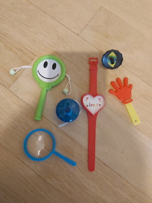 Small toys like new, set of 15 pieces